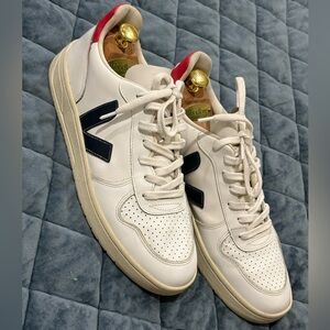 Men’s size 9 (42) White, Blue, and Red Veja v12 Leather Sneakers